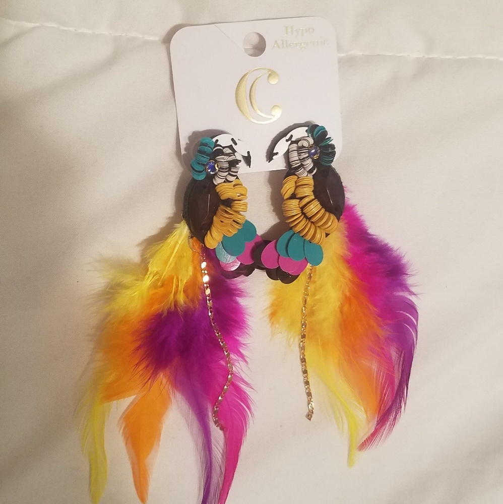 Feather parrot earrings